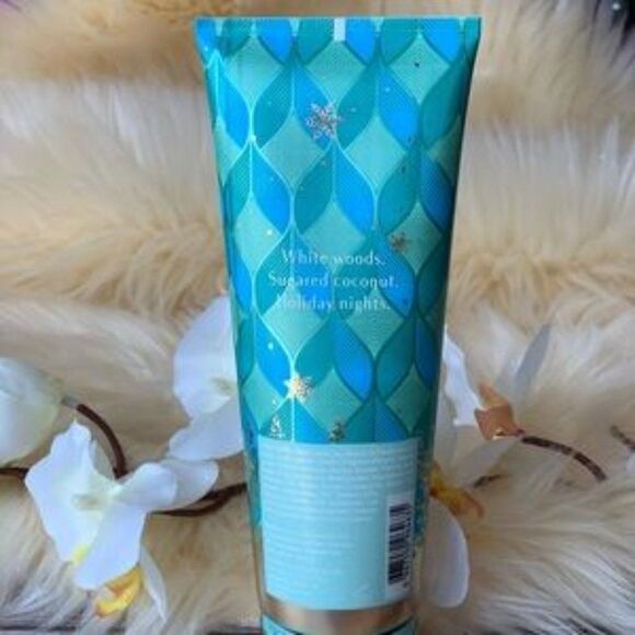 Victoria’s Secret Juniper Glow Fragrance Lotion - Picture 2 of 2